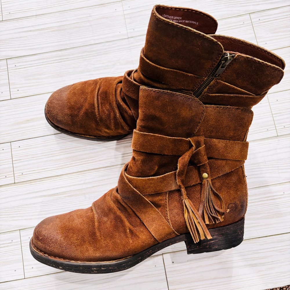 Born Brown Leather Upper fringes women size 10M - Picture 3 of 5
